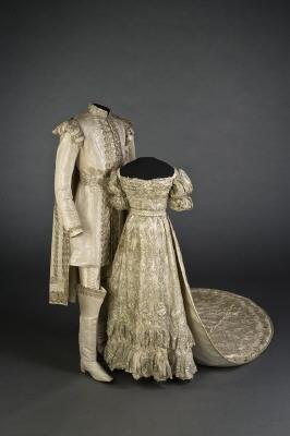 1823