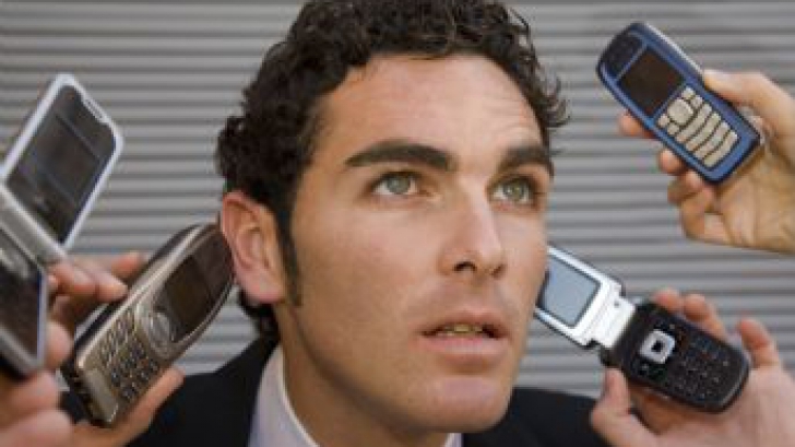 categorypage_small_business_mobile_phone_confusion_3_52175500
