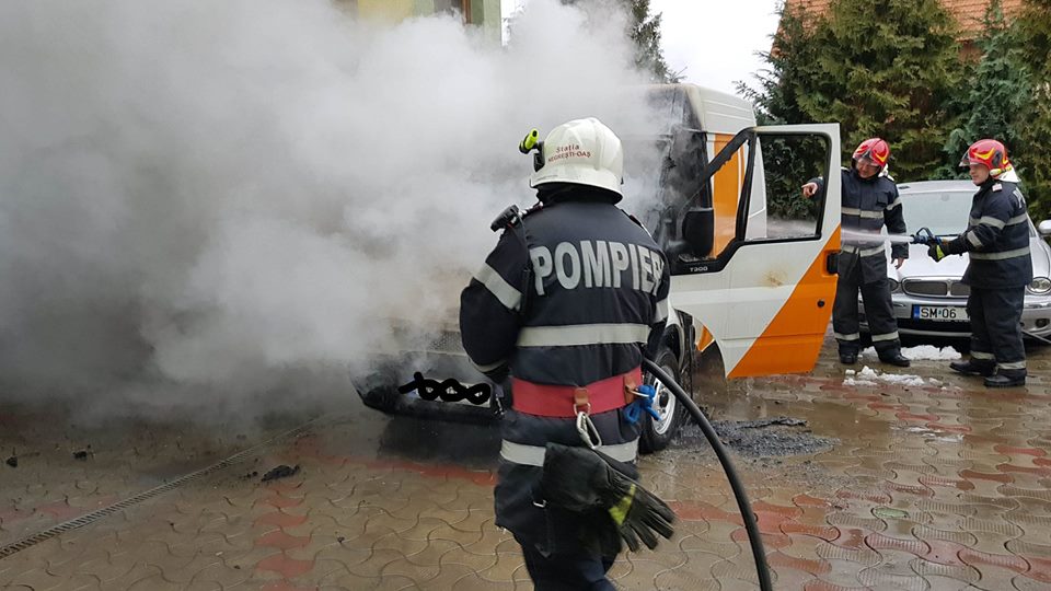 incendiu auto