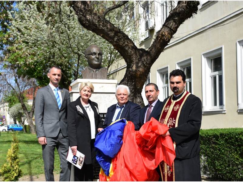big_bust01