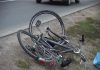 Accident în Tășnad: o biciclistă de 58 de ani, rănită după ce un autoturism a virat la stânga fără să se asigure