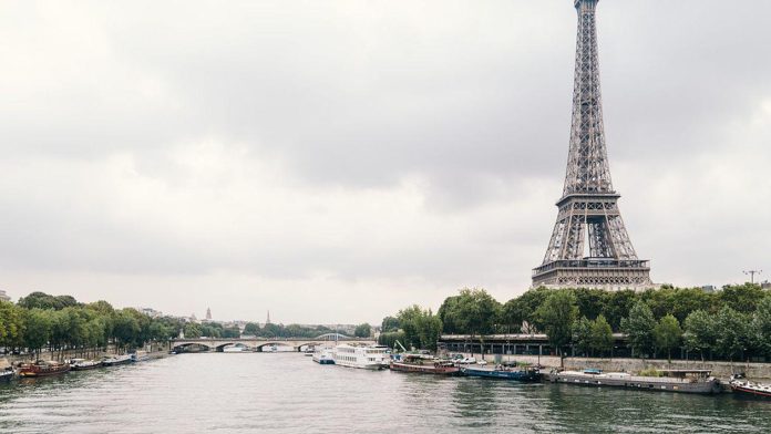 eiffel-tower-1853365_960_720
