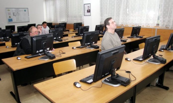 Cum reușesc unii să rezolve toate testele DRPCIV în timp record