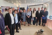 Sute de tineri prezenți la Târgul de orientare în carieră organizat de AJOFM Satu Mare