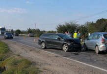 Accident rutier la Livada: o femeie a fost rănită după o coliziune între două autoturisme