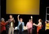 O careiancă premiată la Viena aduce pe scenă, la Carei, povestea îngrijitoarelor românce