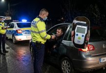 Șofer prins băut la volan în Vetiș! Ce alcoolemie au indicat polițiștii