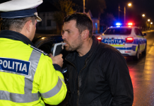 Un bărbat din Căpleni a fost prins beat mangă la volan în Carei