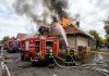 Pompierii au intervenit pentru stingerea unui incendiu izbucnit la o casă de pe strada Afinelor din Satu Mare
