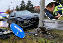 A pierdut controlul mașinii și a lovit un indicator și un stâlp, în Satu Mare: șoferul beat mangă a fost reținut
